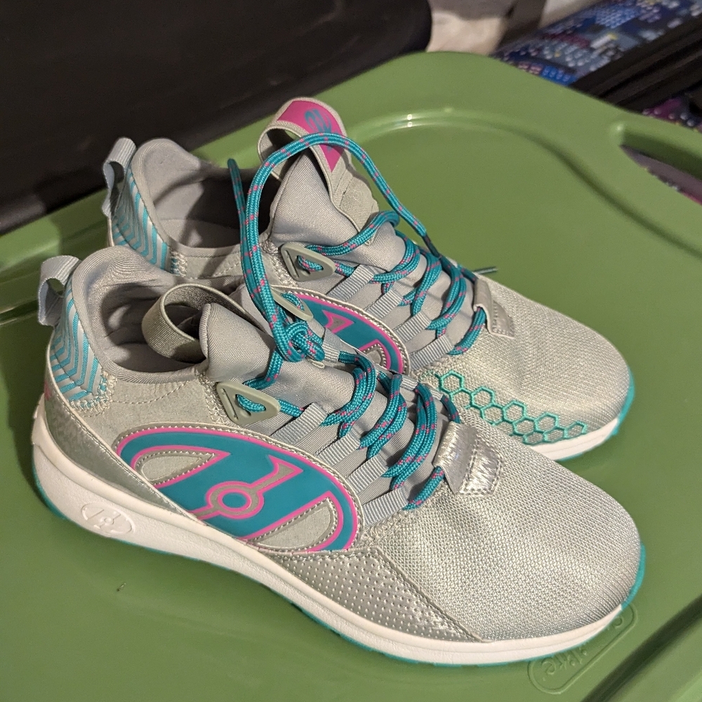Gray Heelys